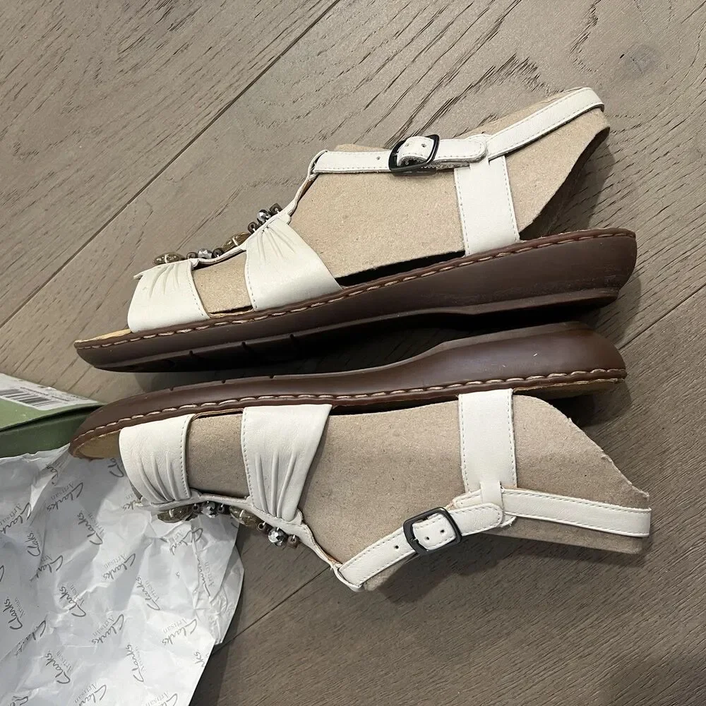 Clarks Artisan Sandals Brisk Rosebud  Women’s Size 11 NEW in Box